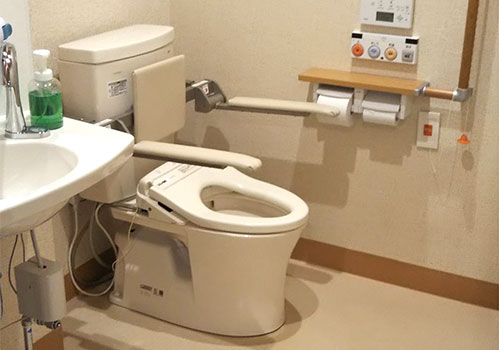 住宅型有料老人ホームグランツ共有トイレ(車椅子対応)